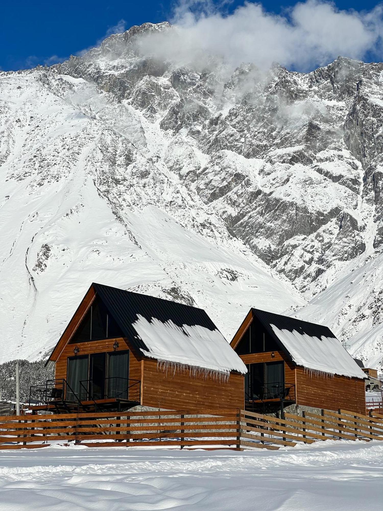 Traveler'S Cottages In Kazbegi 외부 사진