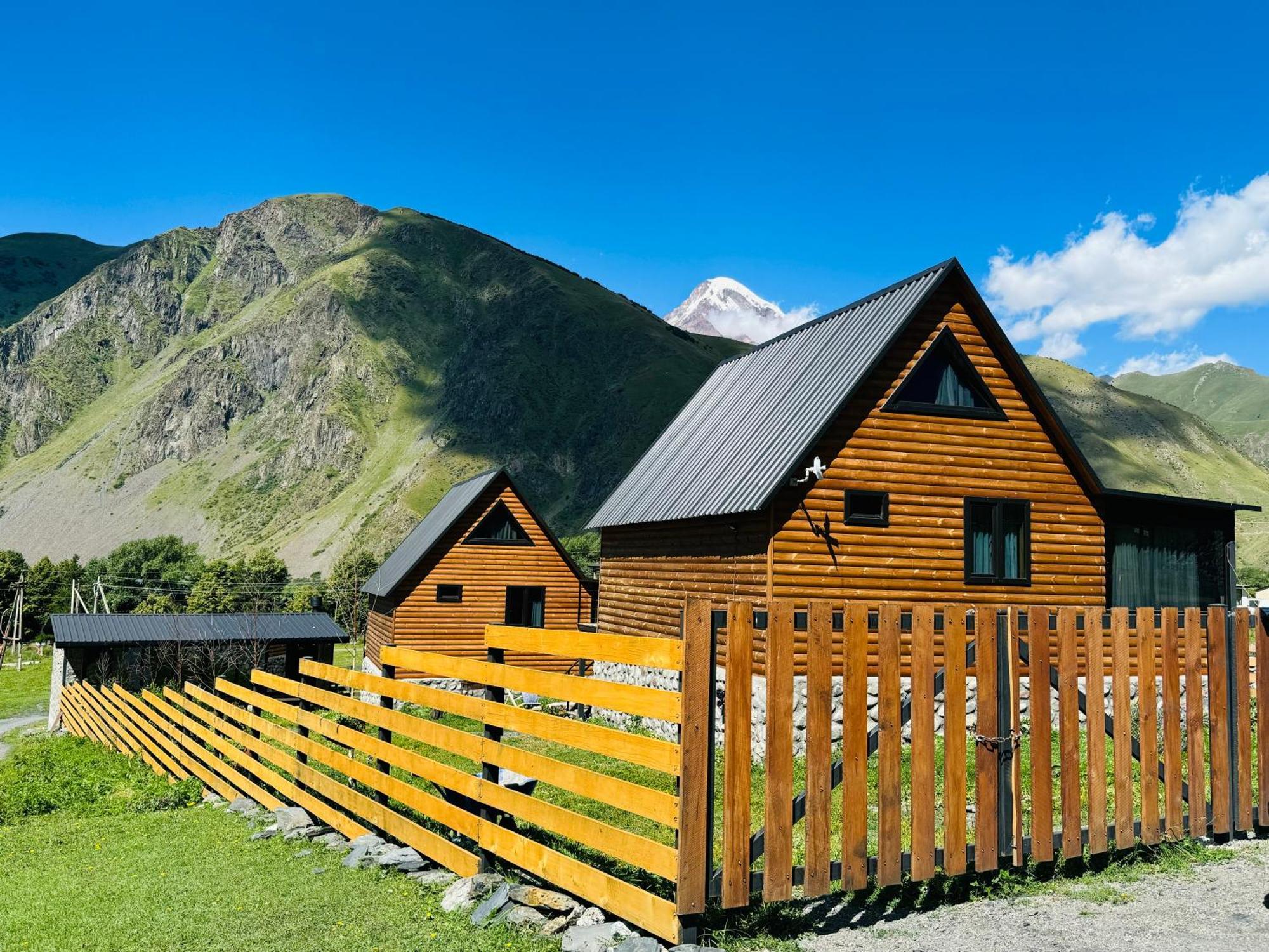 Traveler'S Cottages In Kazbegi 외부 사진